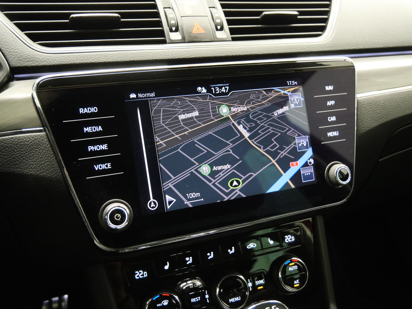 Škoda Superb 2.0 TDI 147 kW Scout