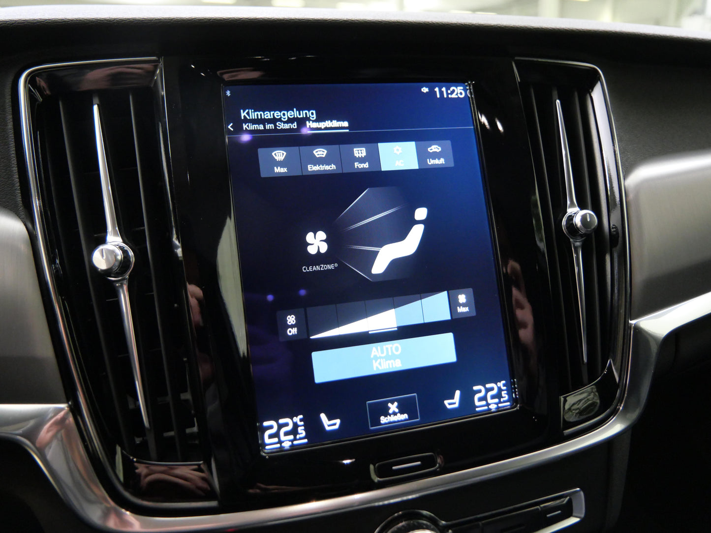 Volvo V90 D4 140 kW Momentum