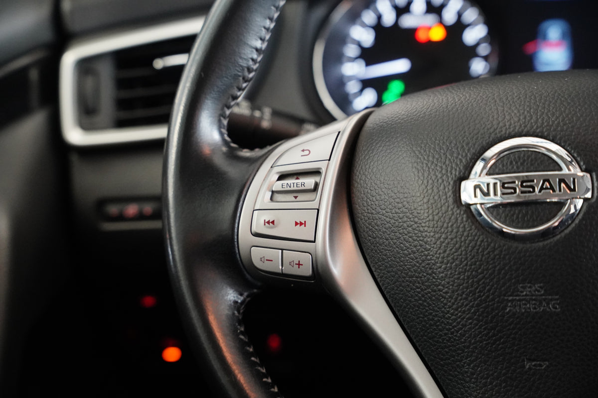 Nissan Qashqai 1.2 i 85 kW N-Connecta