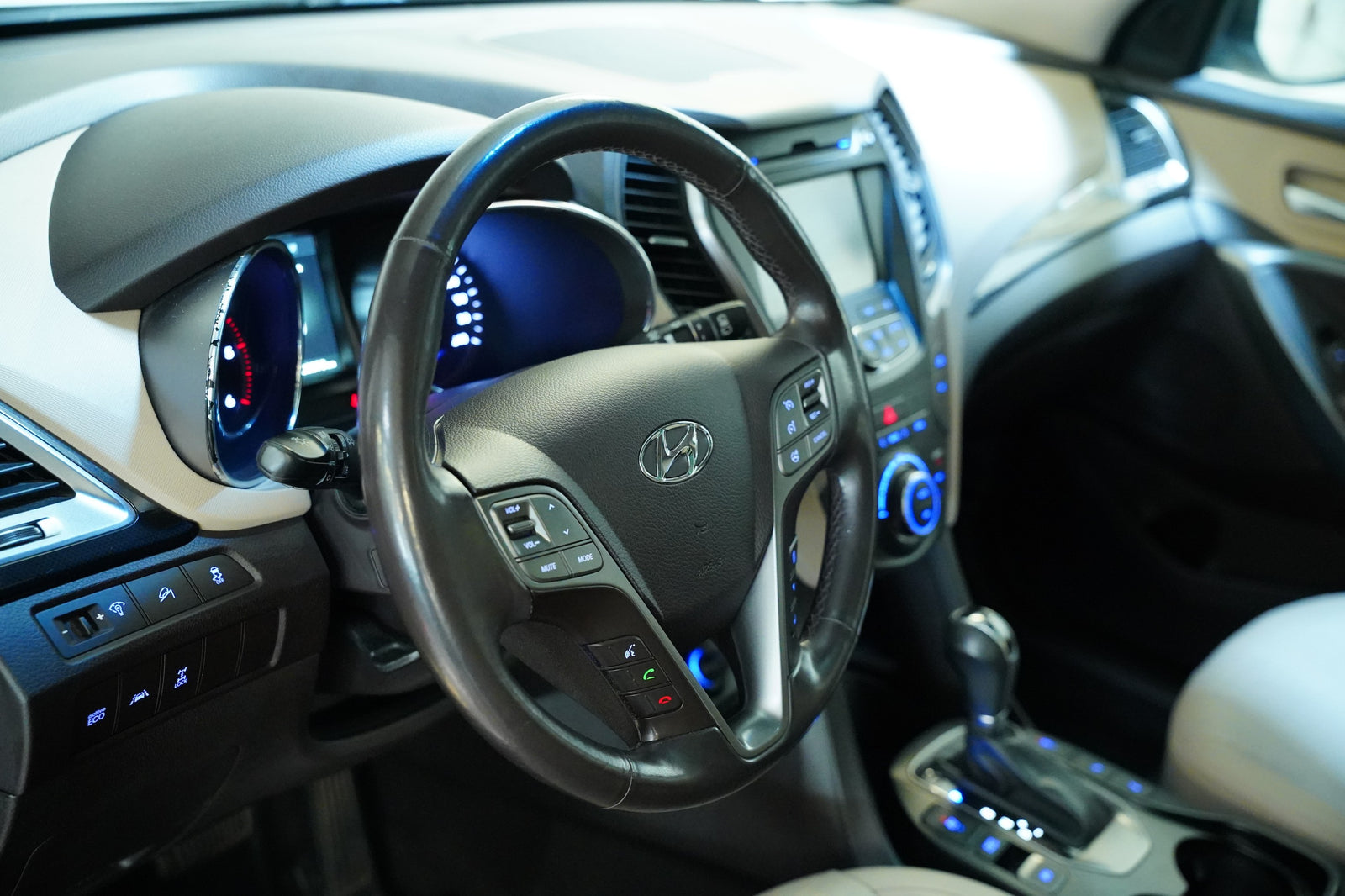 Hyundai Santa Fe 2.2 CRDi 145 kW 4WD Premium – foto 15