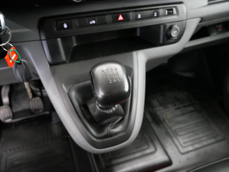Toyota Proace 2.0 D-4D L3H1 3 místa – foto 15