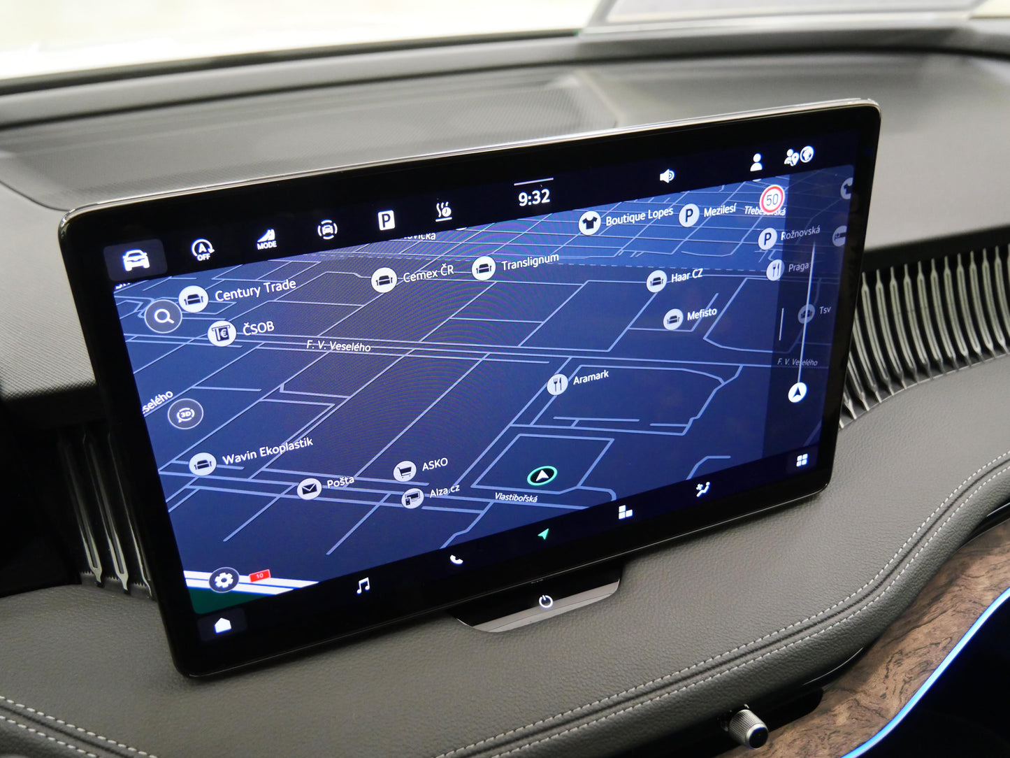 ŠKODA Superb 2.0 TDI 110 kW DSG L&K