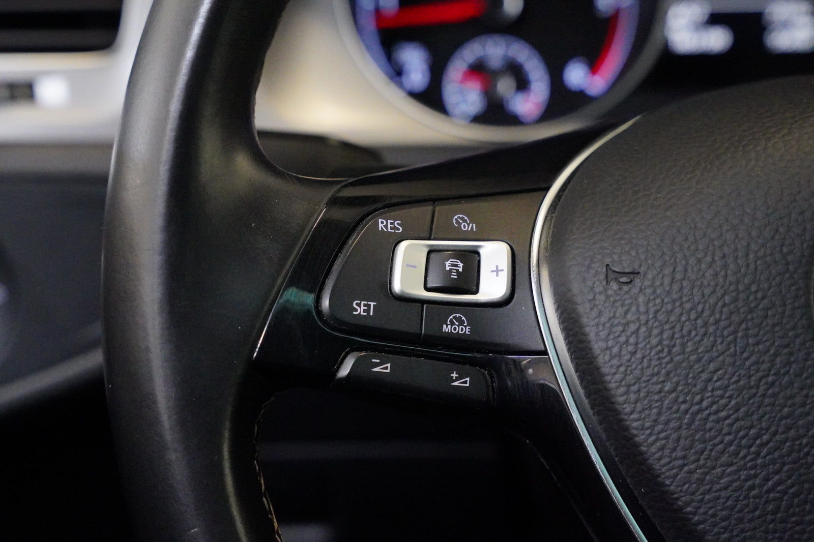 Volkswagen Golf 2.0 TDI 110 kW Lounge – foto 15