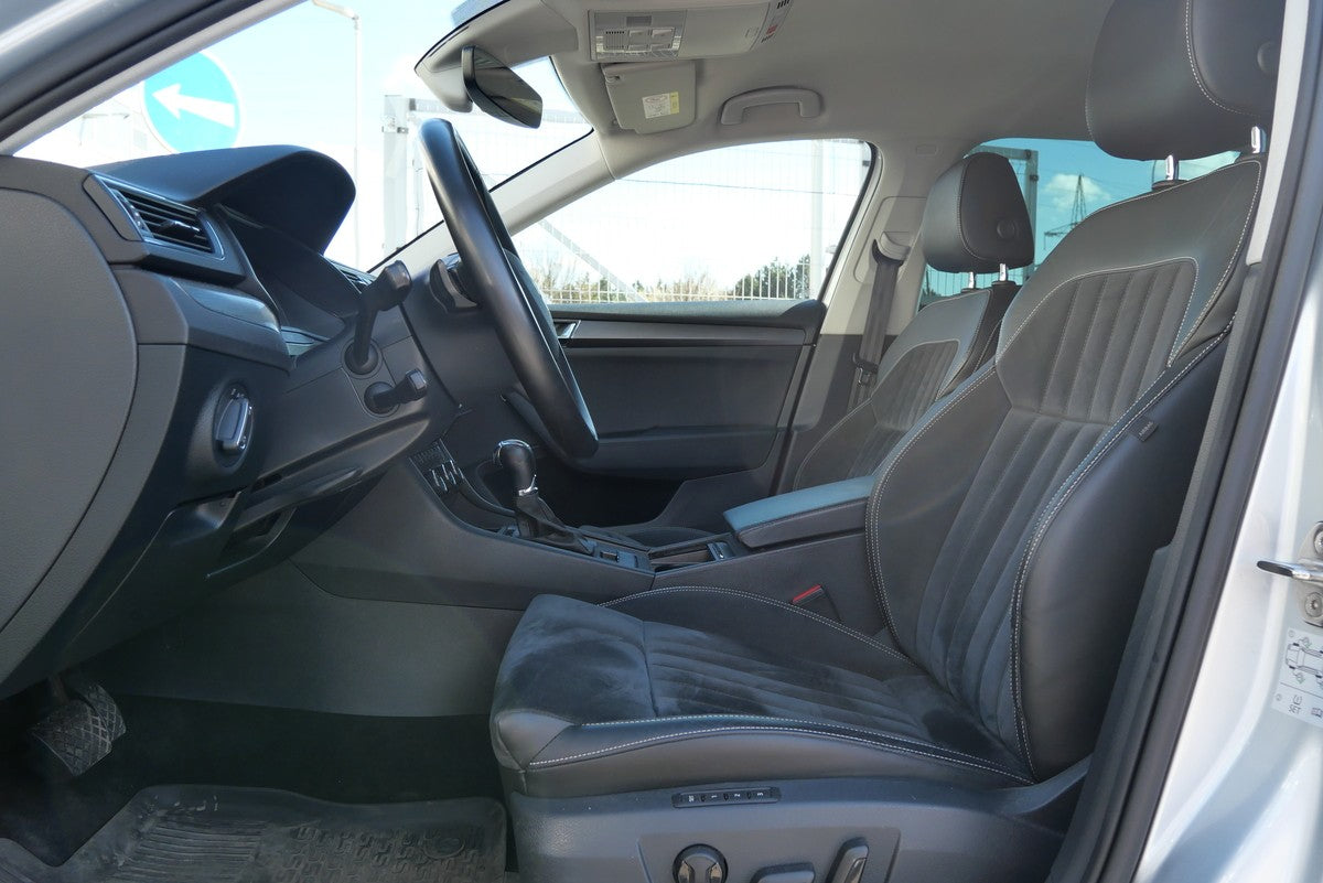 Škoda Superb 2.0 TDI 140 kW Style Combi DSG