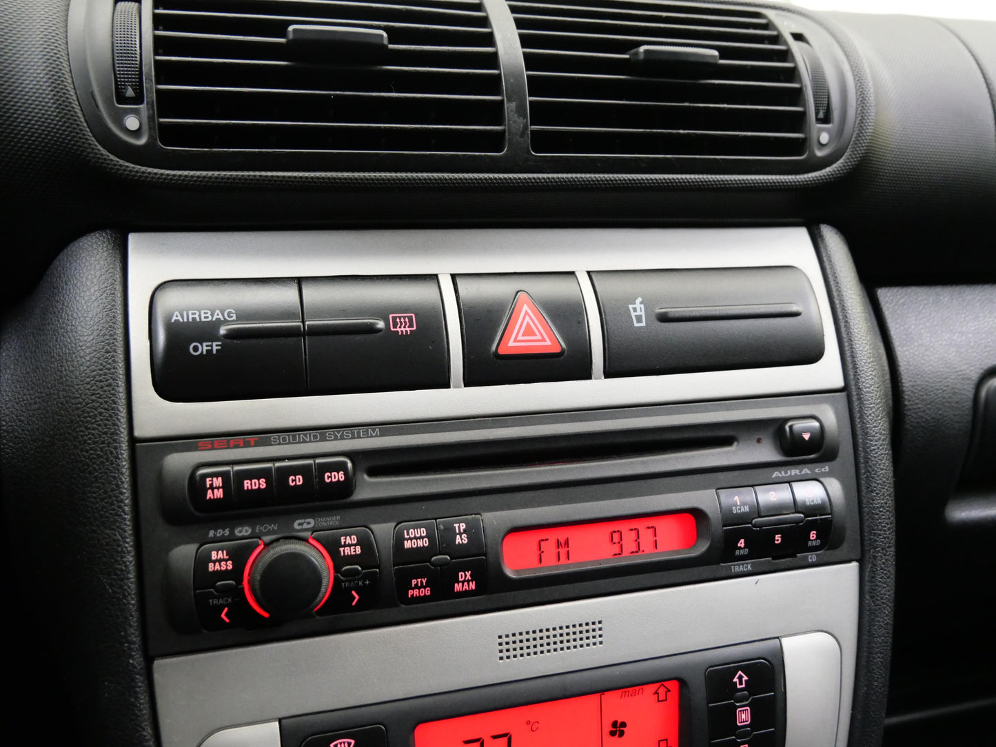Seat Leon 1.6 MPI 77 kW Stella