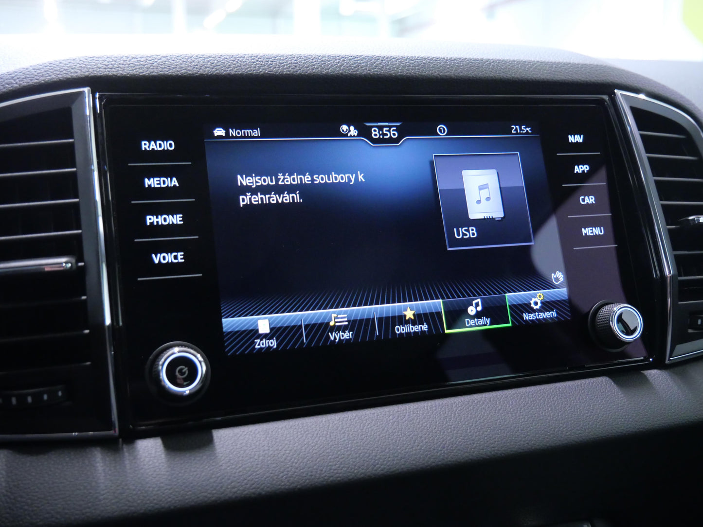 Škoda Karoq 1.5 TSI 110 kW Top Selection