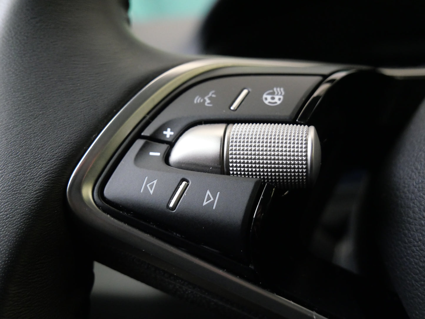 Škoda Karoq 1.5 TSI 110 kW Top Selection