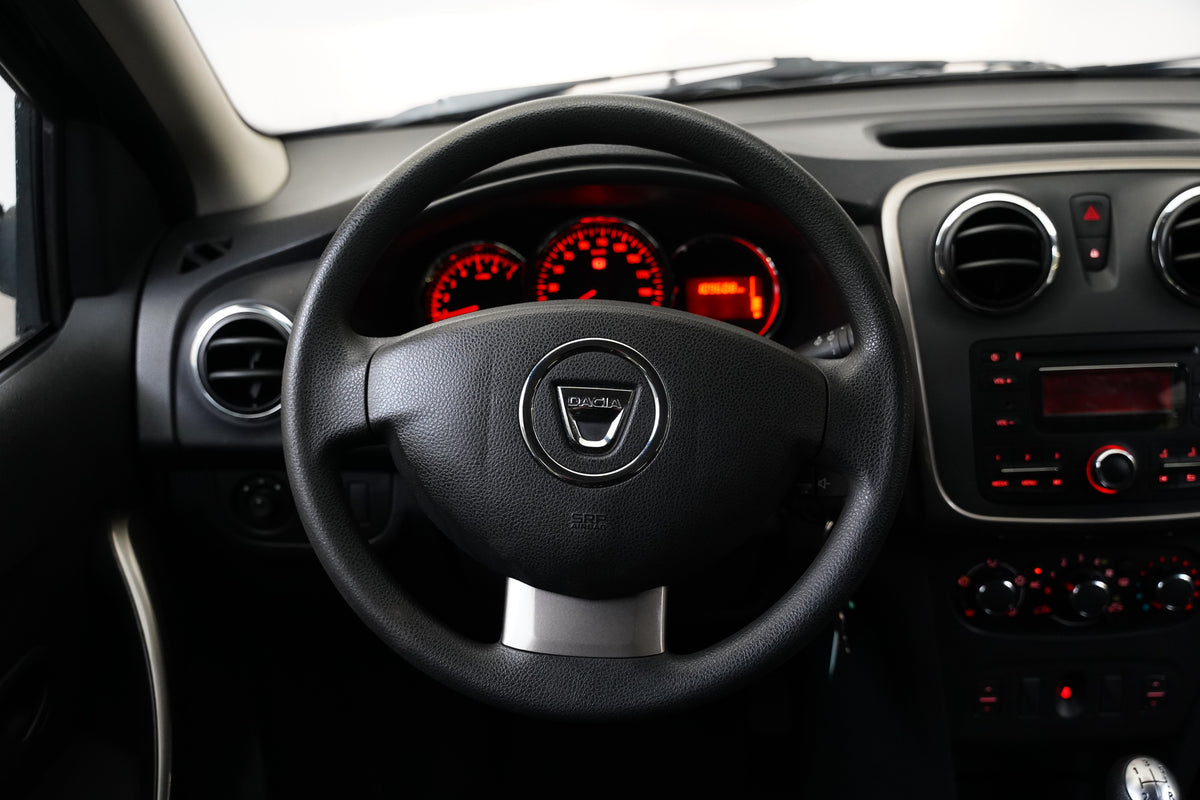 Dacia Sandero 1.2 i 16V 55 kW Laureate