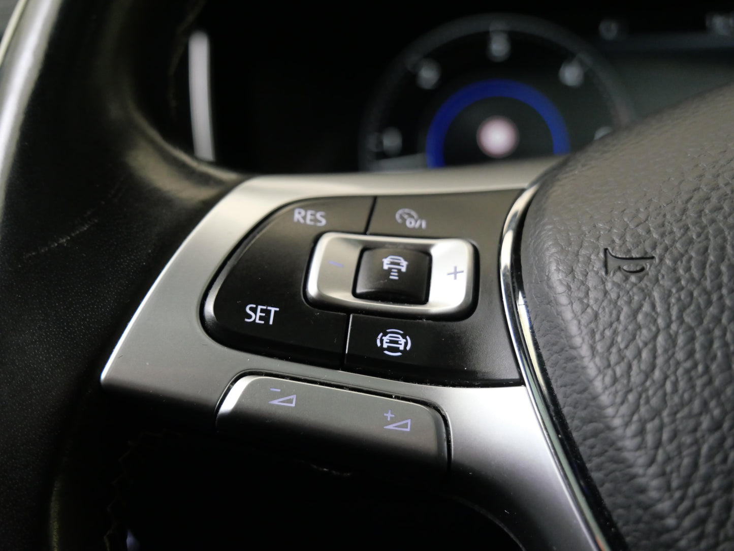 Volkswagen Touareg 3.0 TDI V6 210 kW R-Line