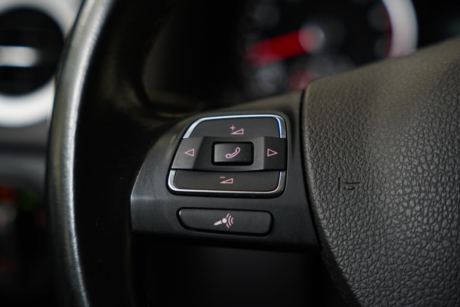 Volkswagen Tiguan 1.4 TSI 118 kW Cup Sport&Style – foto 15