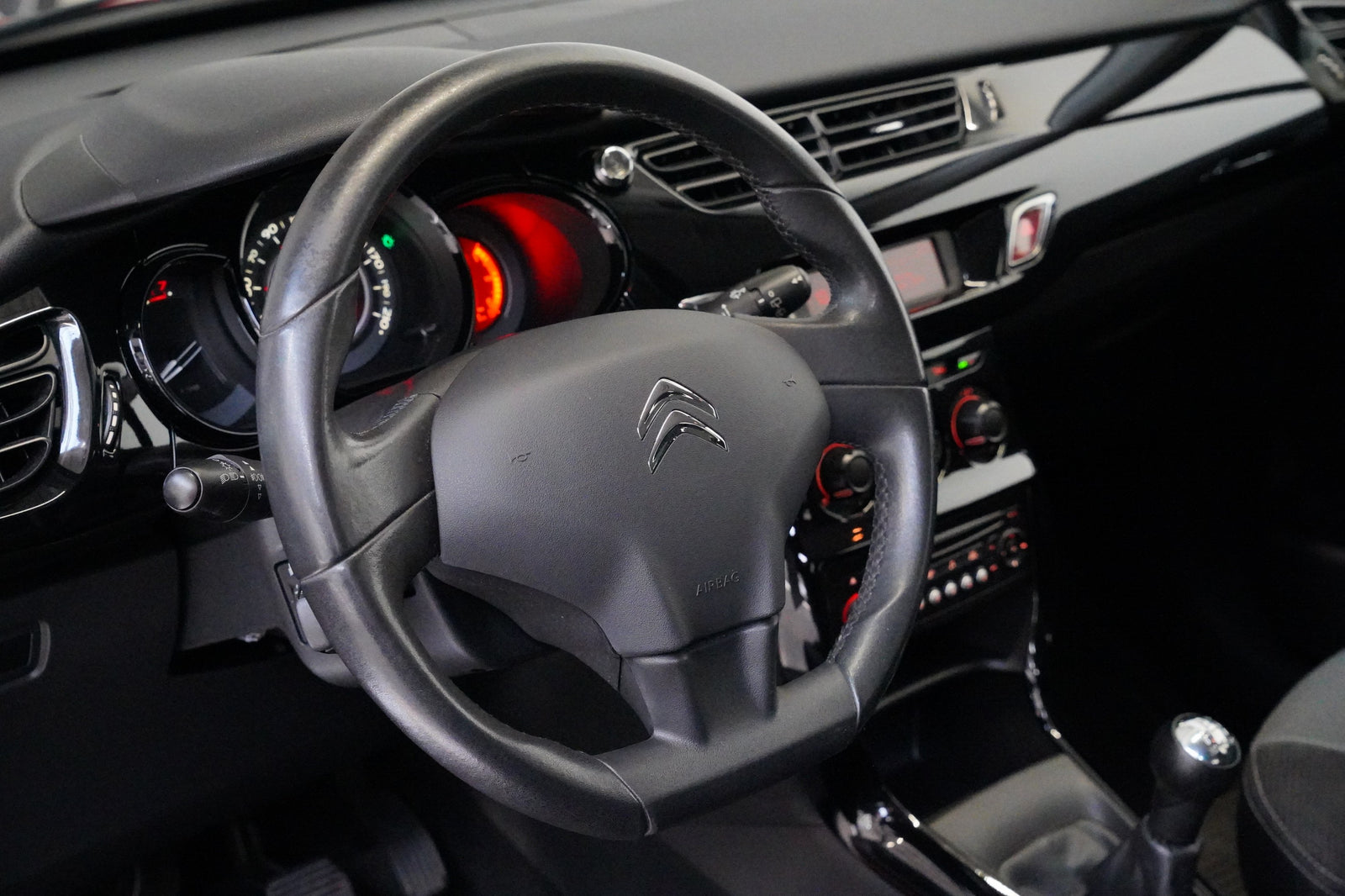 Citroën C3 1.1i 44 kW – foto 15