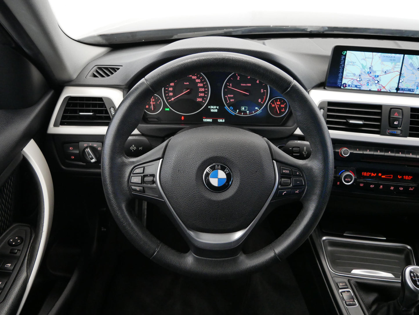 BMW Řada 3 318d 105 kW xDrive Touring