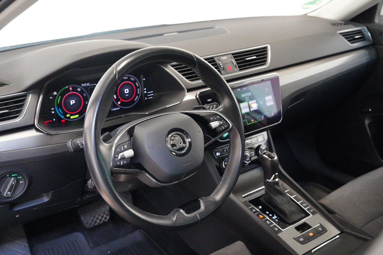 Škoda Superb 1.4 TSI iV 115 kW Style – foto 15