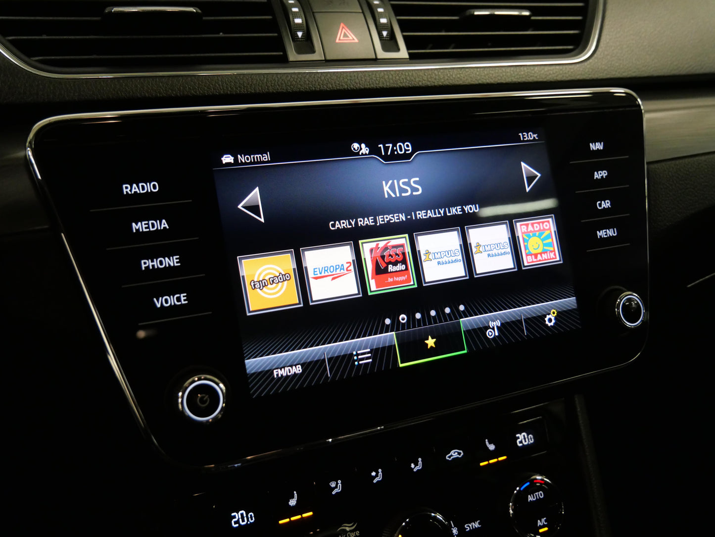 Škoda Superb 2.0 TDI 110 kW Style