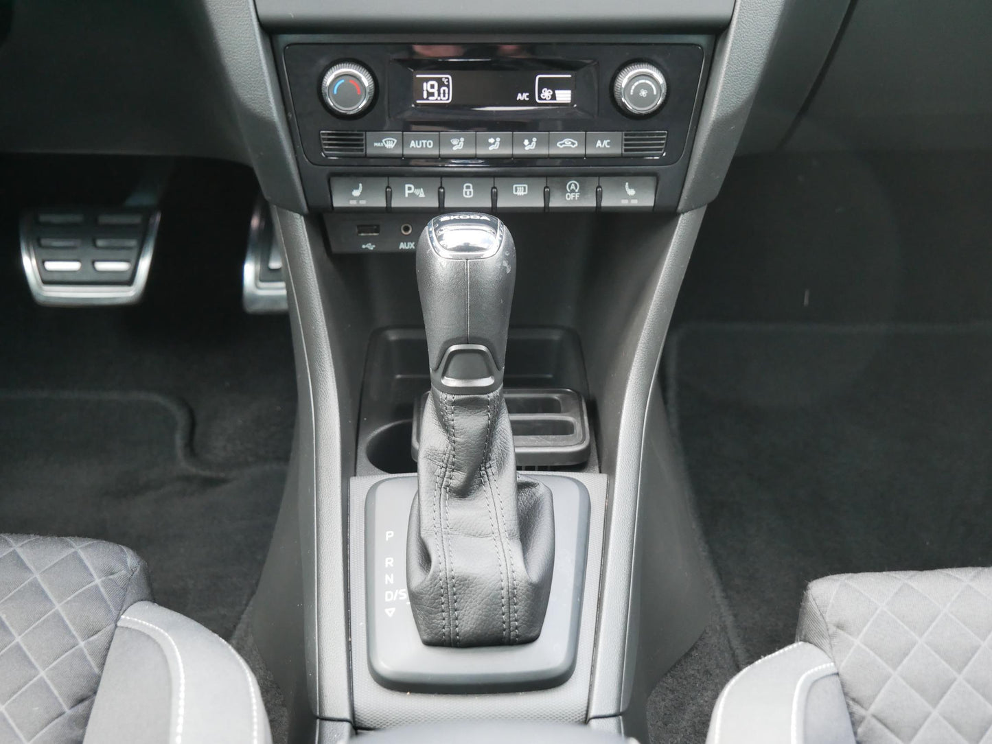 Škoda Rapid 1.4 TSI 92 kW STYLE PLUS