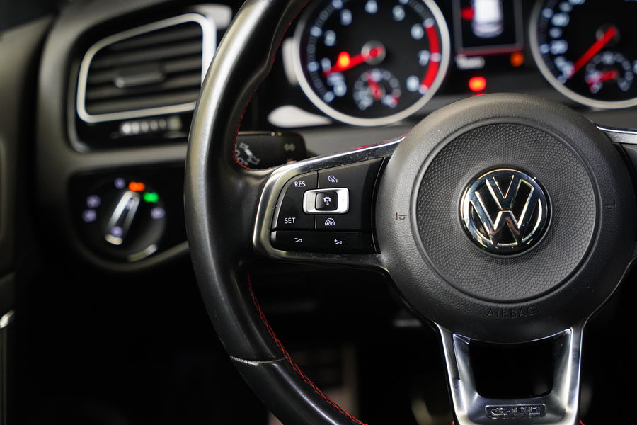 Volkswagen Golf 2.0 TSI 169 kW GTI – foto 15