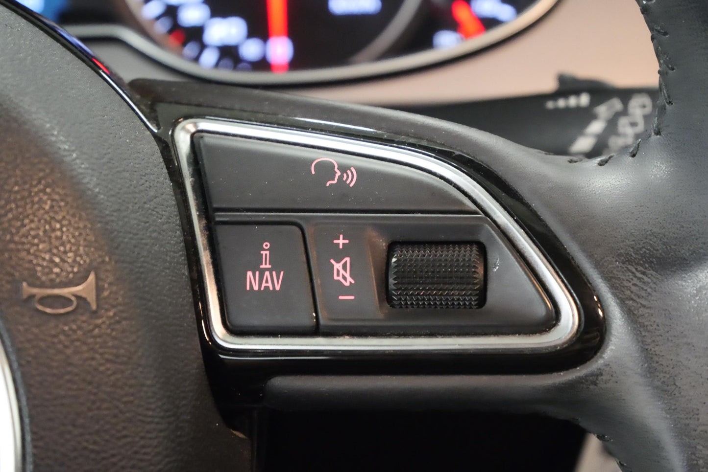 Audi A4 2.0 TDI 130 kW Attraction