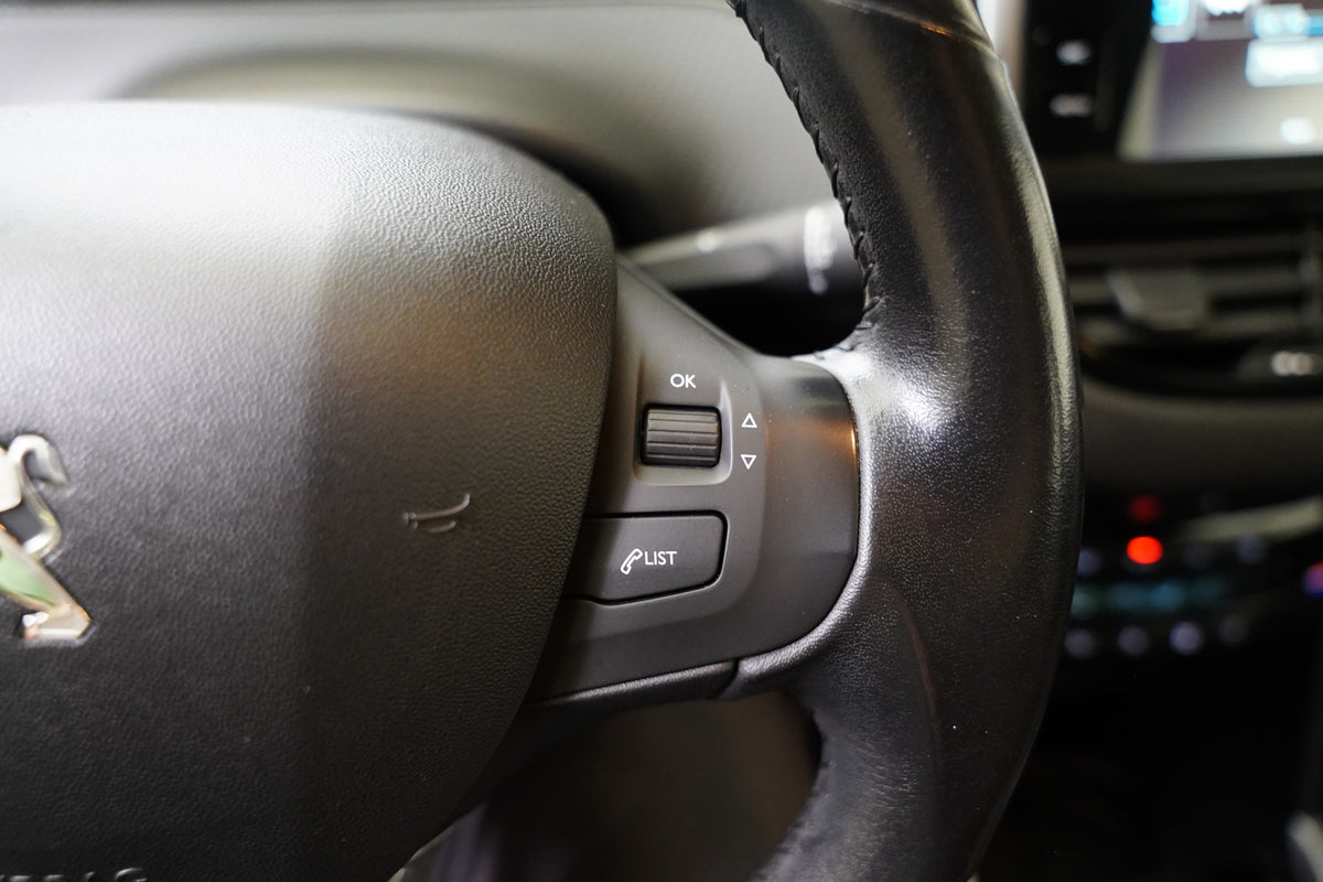 Peugeot 2008 1.2 PureTech 81 kW