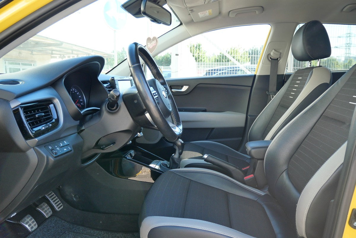 Kia Stonic 1.4i 73 kW – foto 5