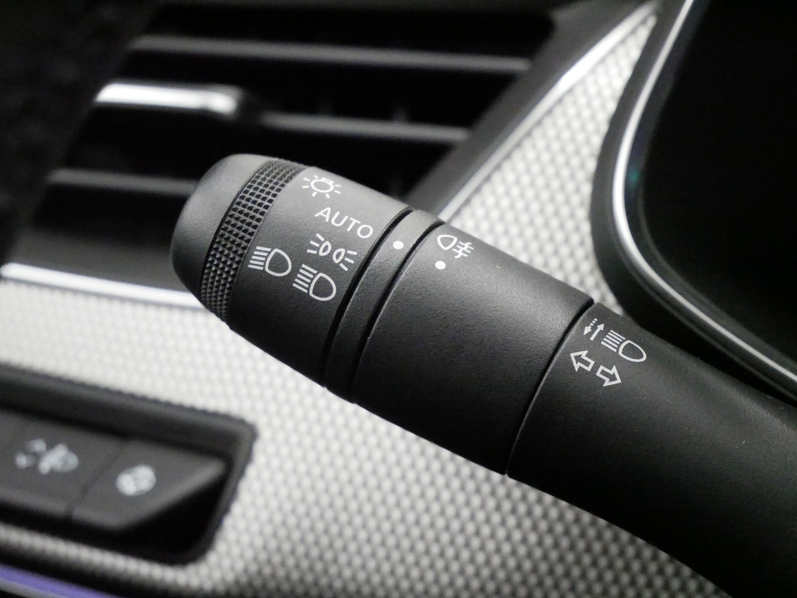 Renault Arkana 1.6 E-Tech 69 kW – foto 15