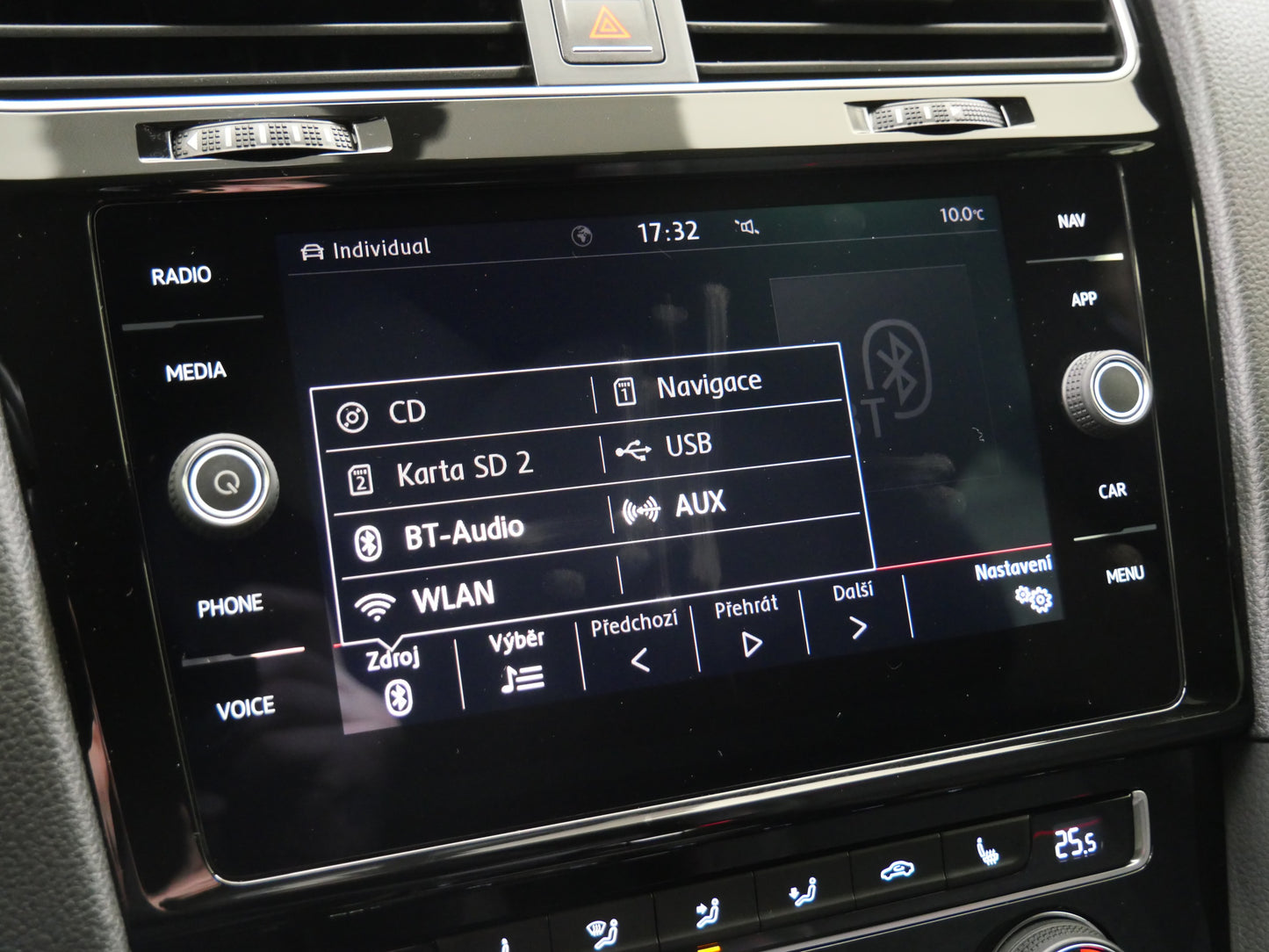 Volkswagen Golf 2.0 TSI 180 kW DSG GTI