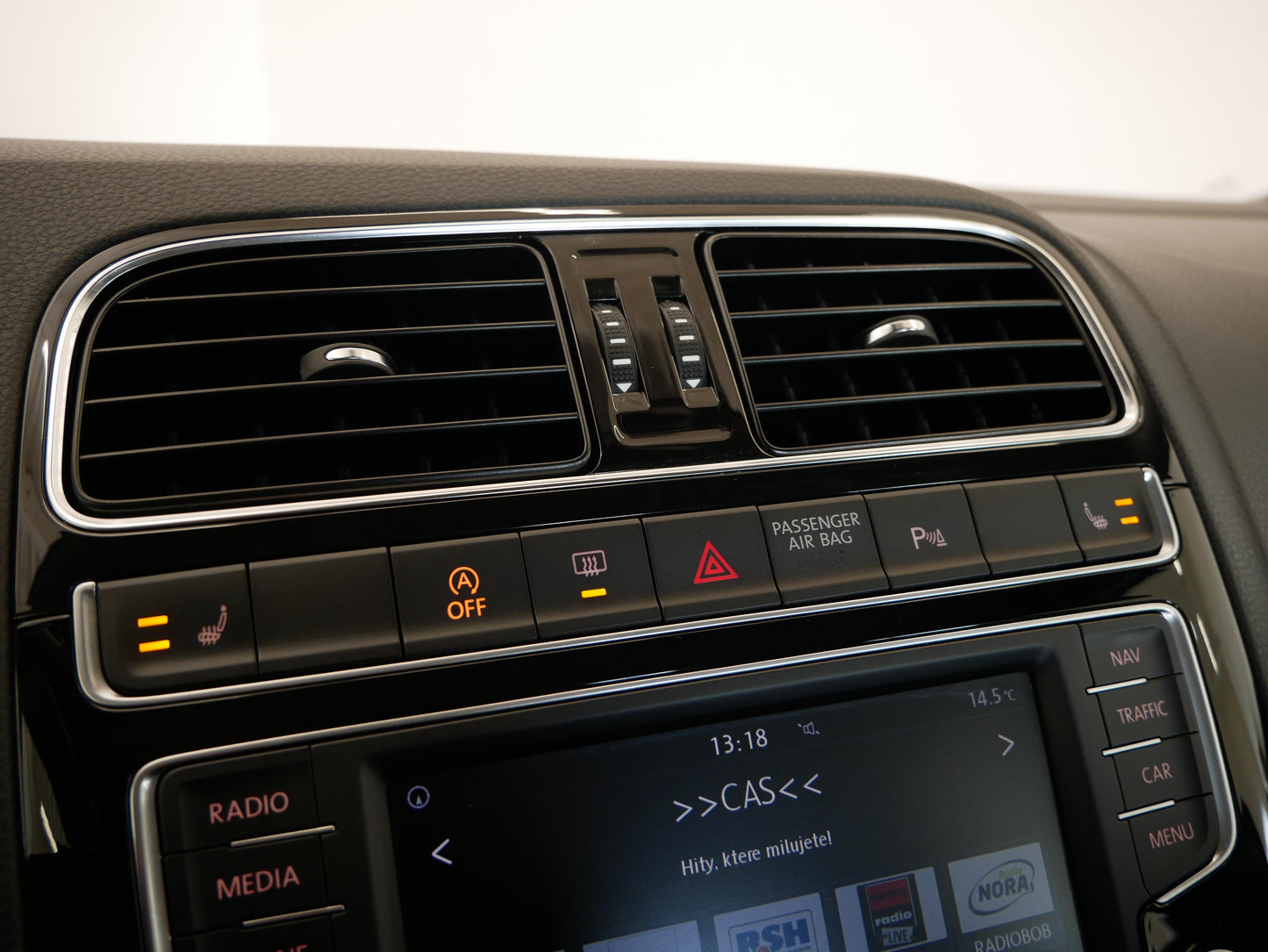 Volkswagen Polo 1.0 55 kW Sound