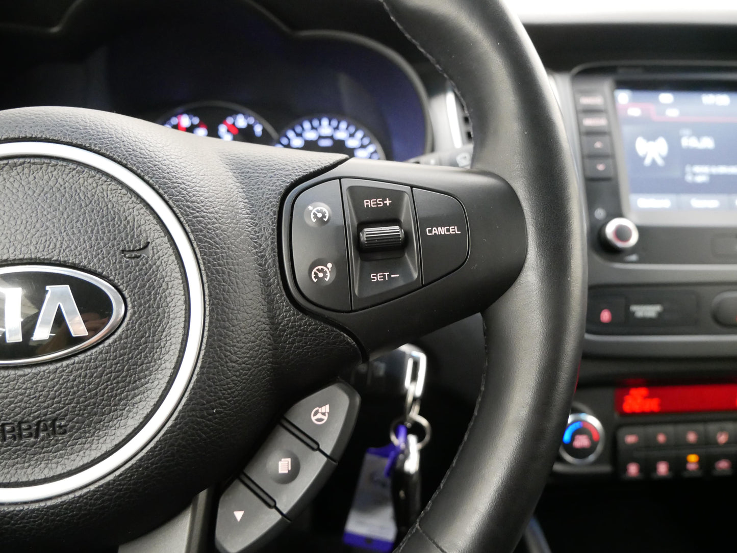 Kia Motors Carens 1.6 GDi 99 kW