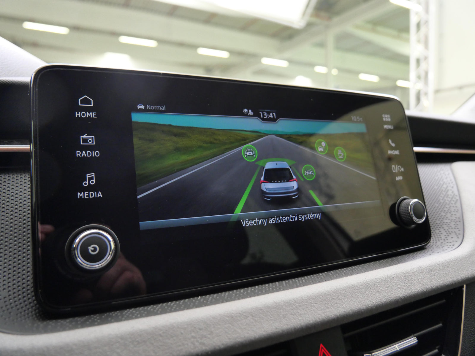 Škoda Scala 1.0 TSI 85 kW Top Selection – foto 16
