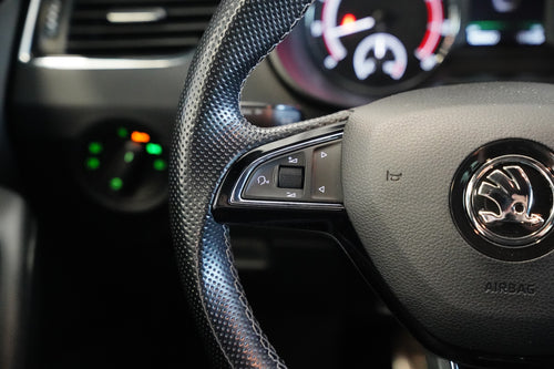 Škoda Octavia 2.0 TSI 180 kW RS – foto 15