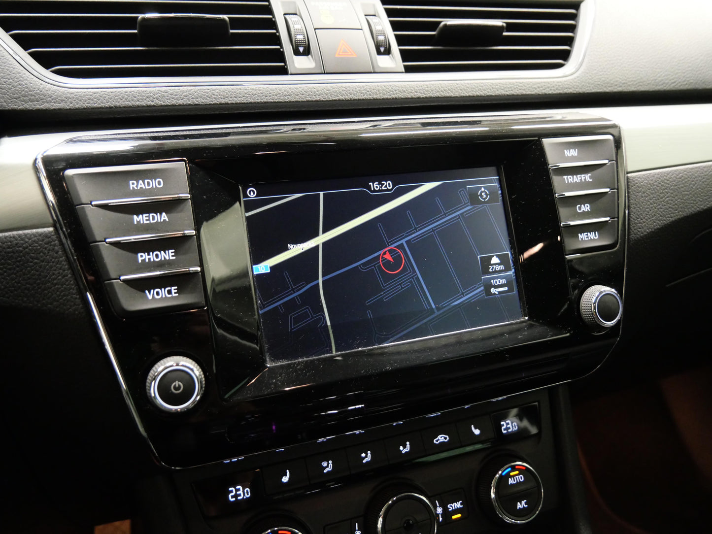 Škoda Superb 2.0 TDI 110 kW Ambition