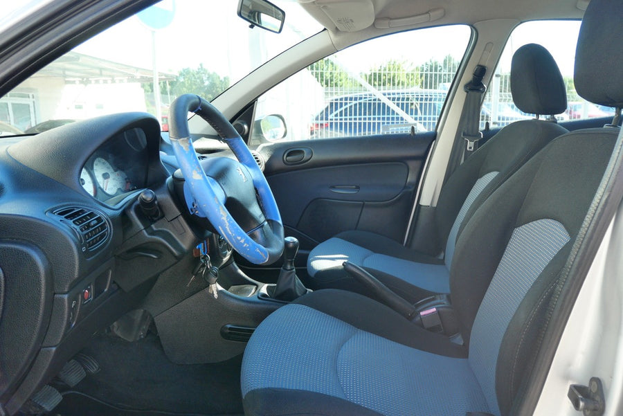 Peugeot 206 1.1 44 kW – foto 5