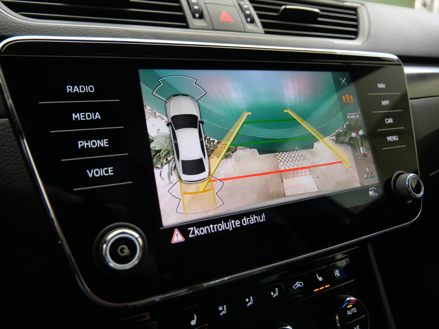 Škoda Superb 1.5 TSI 110 kW DSG SportLine