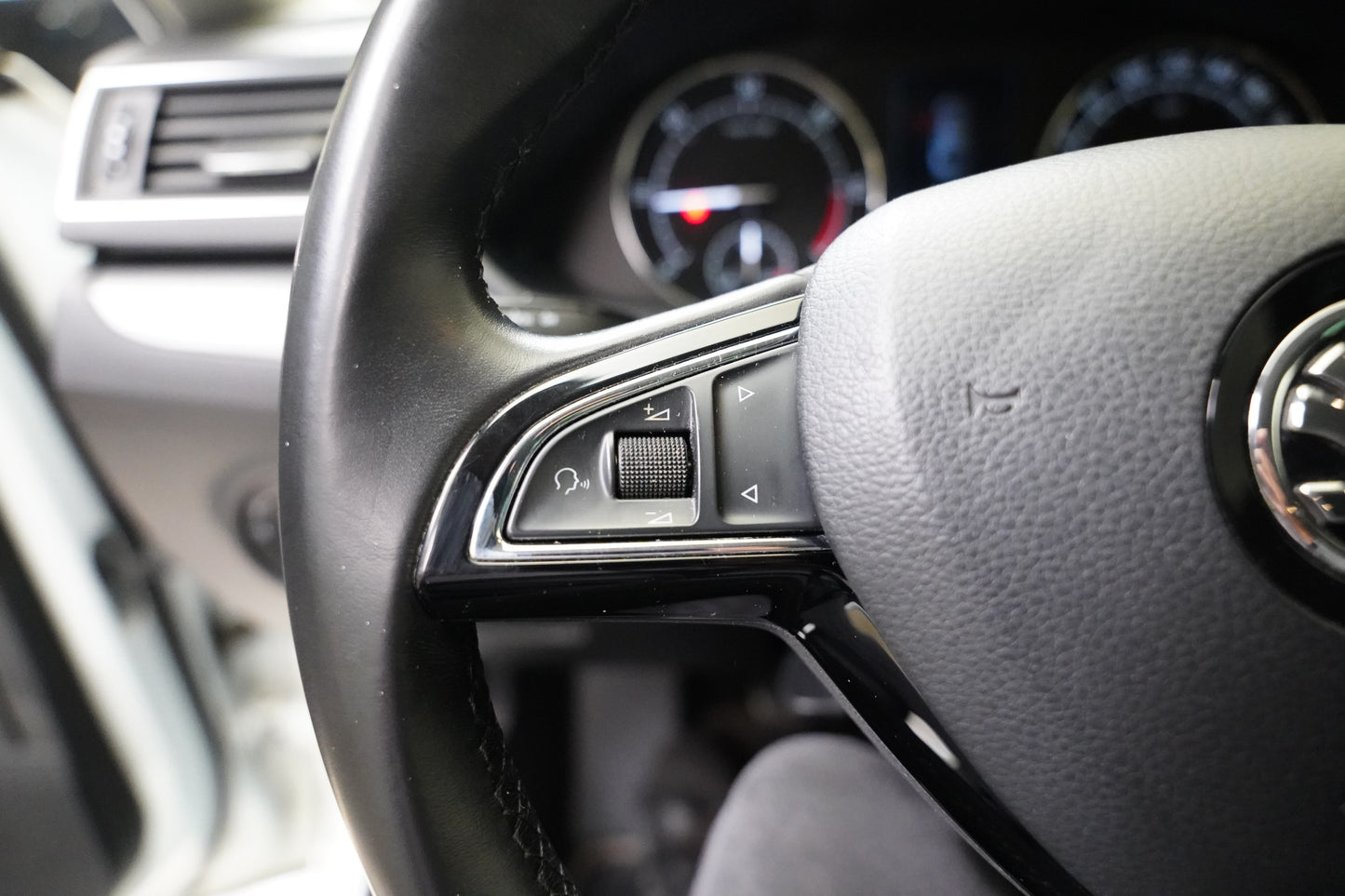Škoda Superb 2.0 TDI 140 kW Style