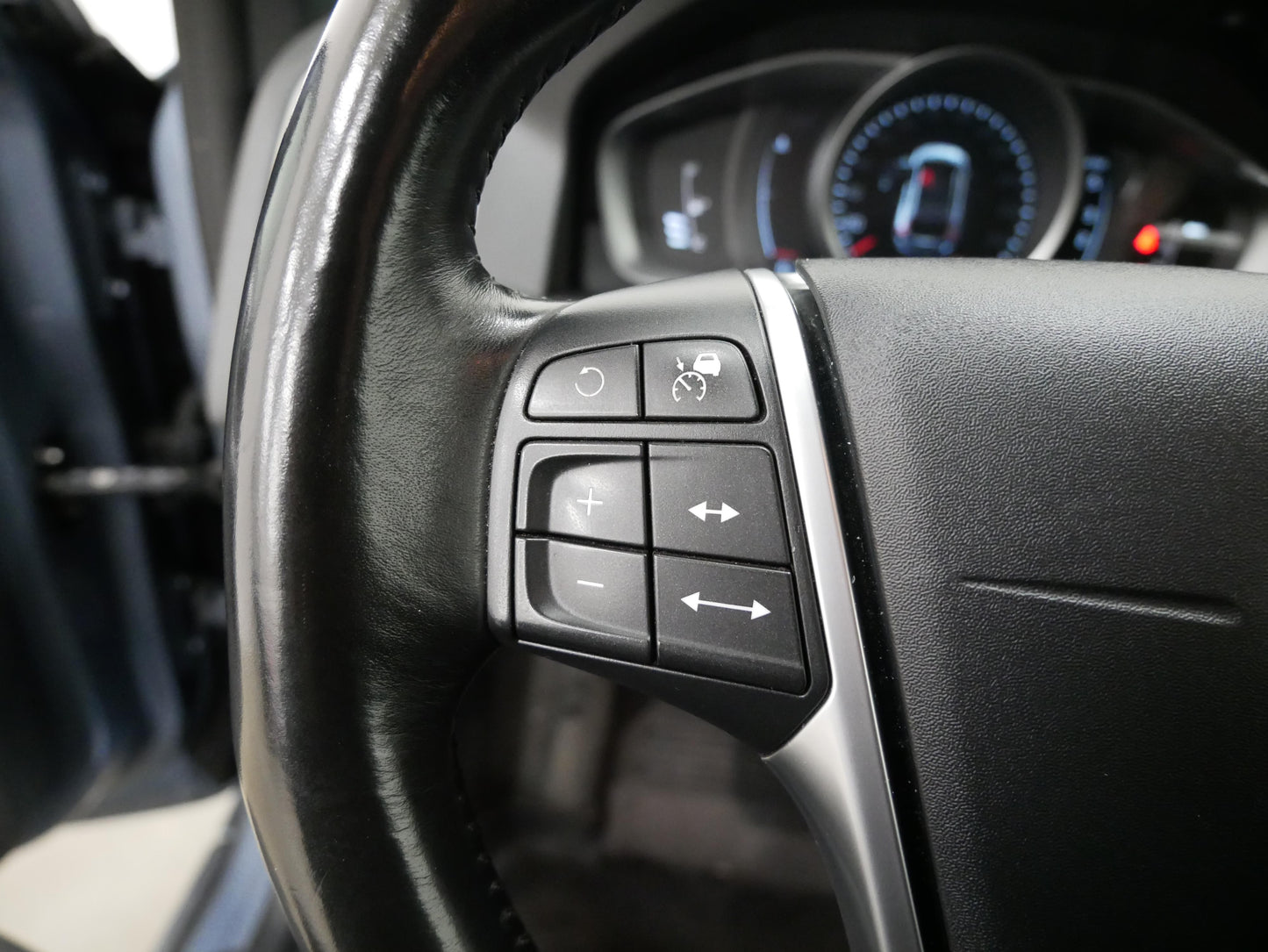 Volvo XC60 D4 140 kW AUT Momentum