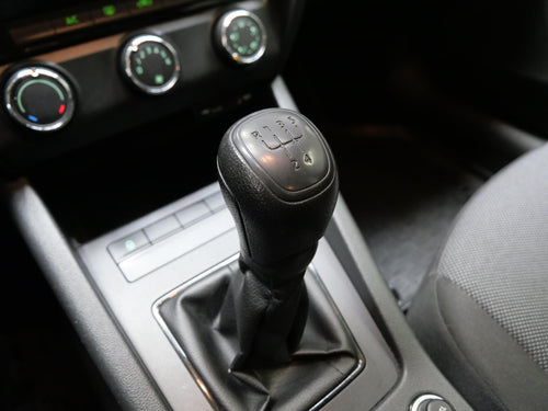 Škoda Octavia 1.6 TDI 66 kW Active – foto 15