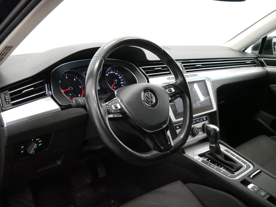 Volkswagen Passat 2.0 TDI 110kW Comfortline – foto 15