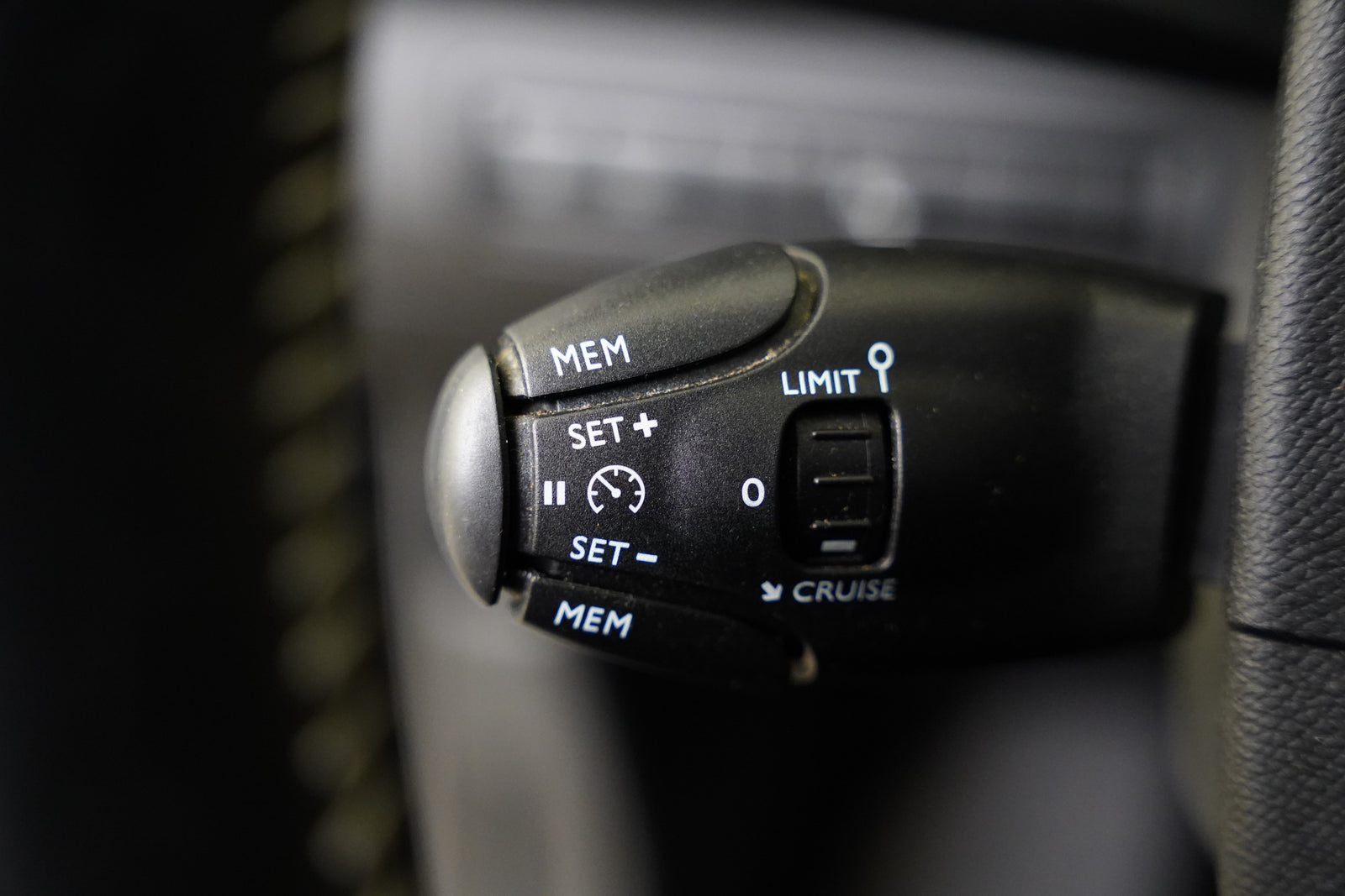 Peugeot 308 2.0 Blue-HDi 110 kW Allure – foto 15
