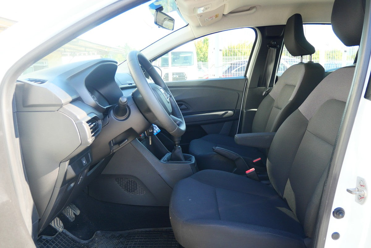 Dacia Sandero 1.0i 49 kW