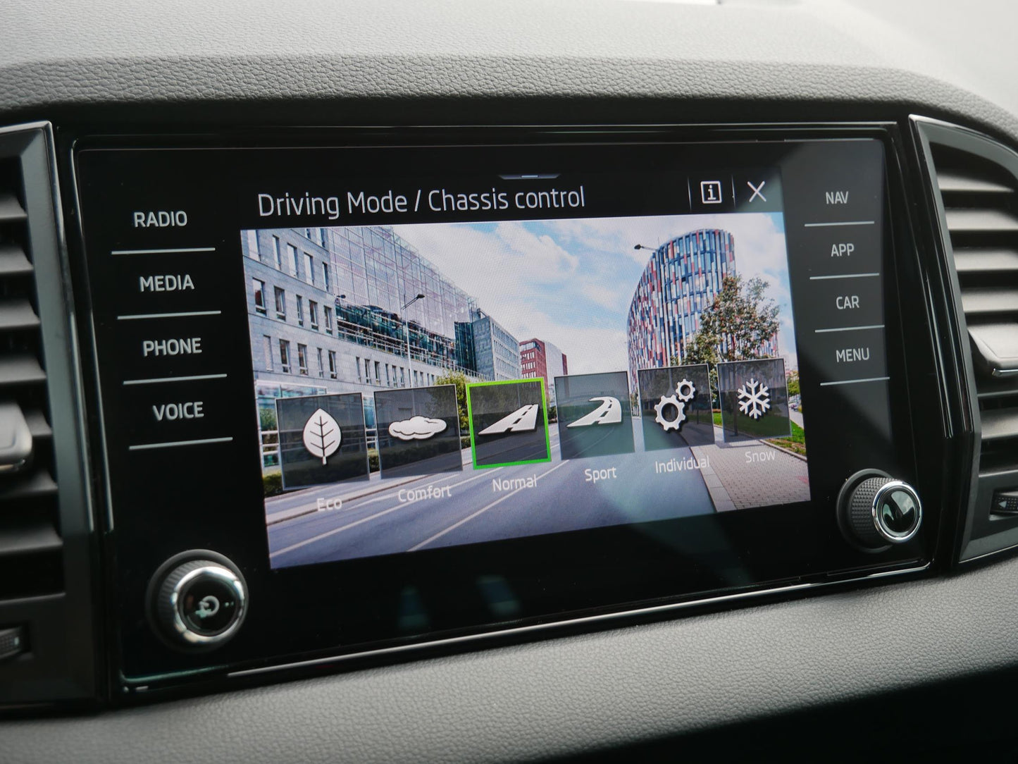 Škoda Karoq 2.0 TDI 110 kW SportLine