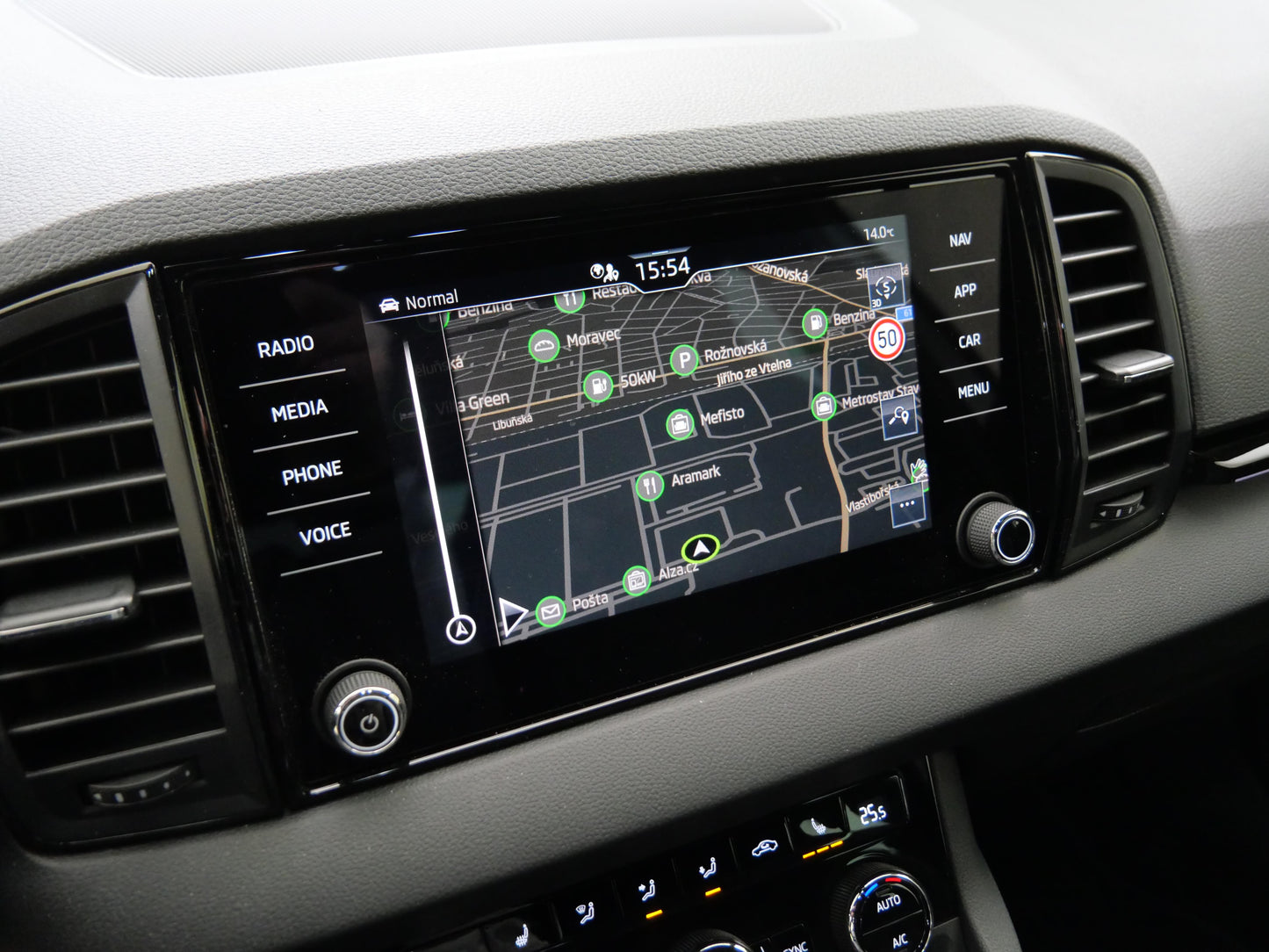 ŠKODA Karoq 1.5 TSI 110 kW DSG Sportline