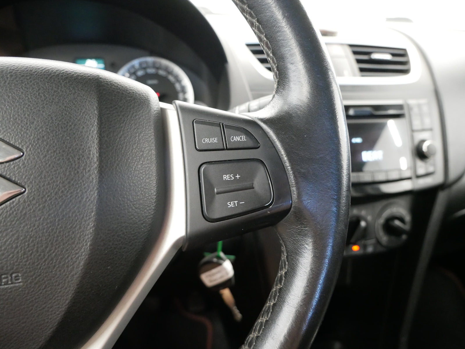 Suzuki Swift 1.2 i 66 kW Comfort – foto 16