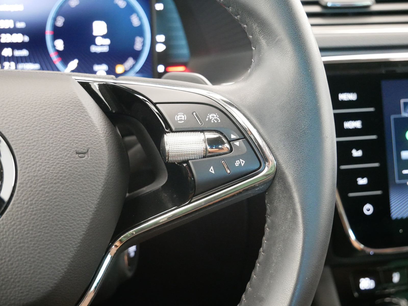 Škoda Superb 2.0 TDI 147 kW L&K – foto 17