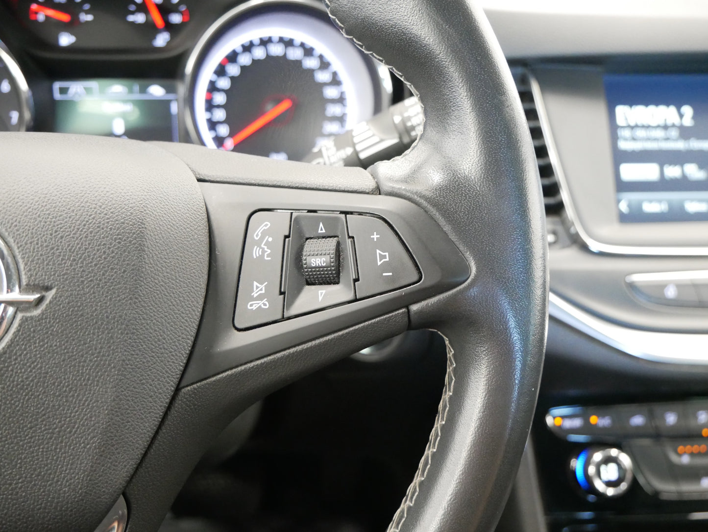 Opel Astra 1.4 Turbo 107 kW Elegance