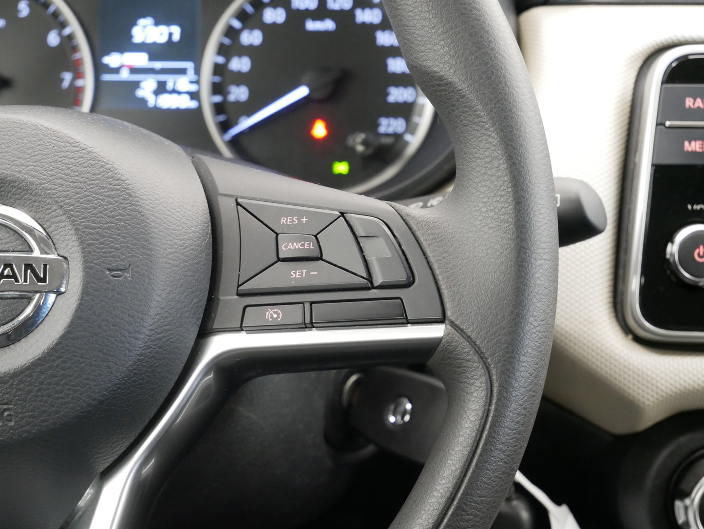 Nissan Micra 1.0 IG 54 kW Visia Plus