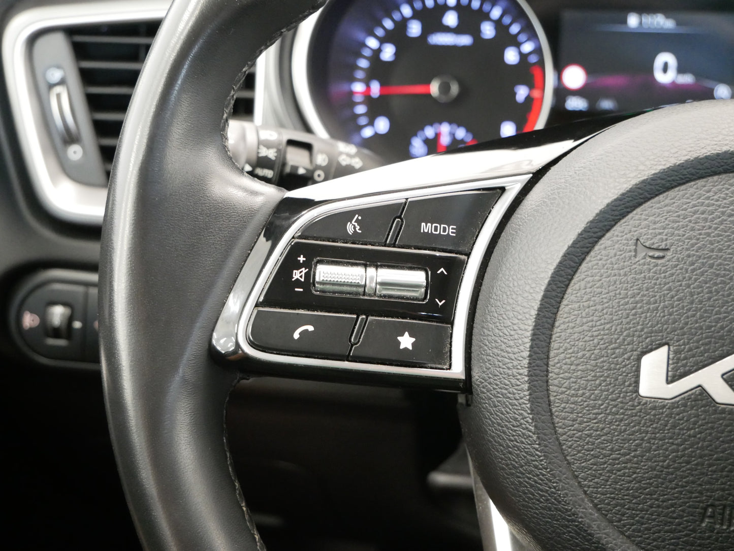 Kia Ceed 1.0 T-GDI 74 kW Spin