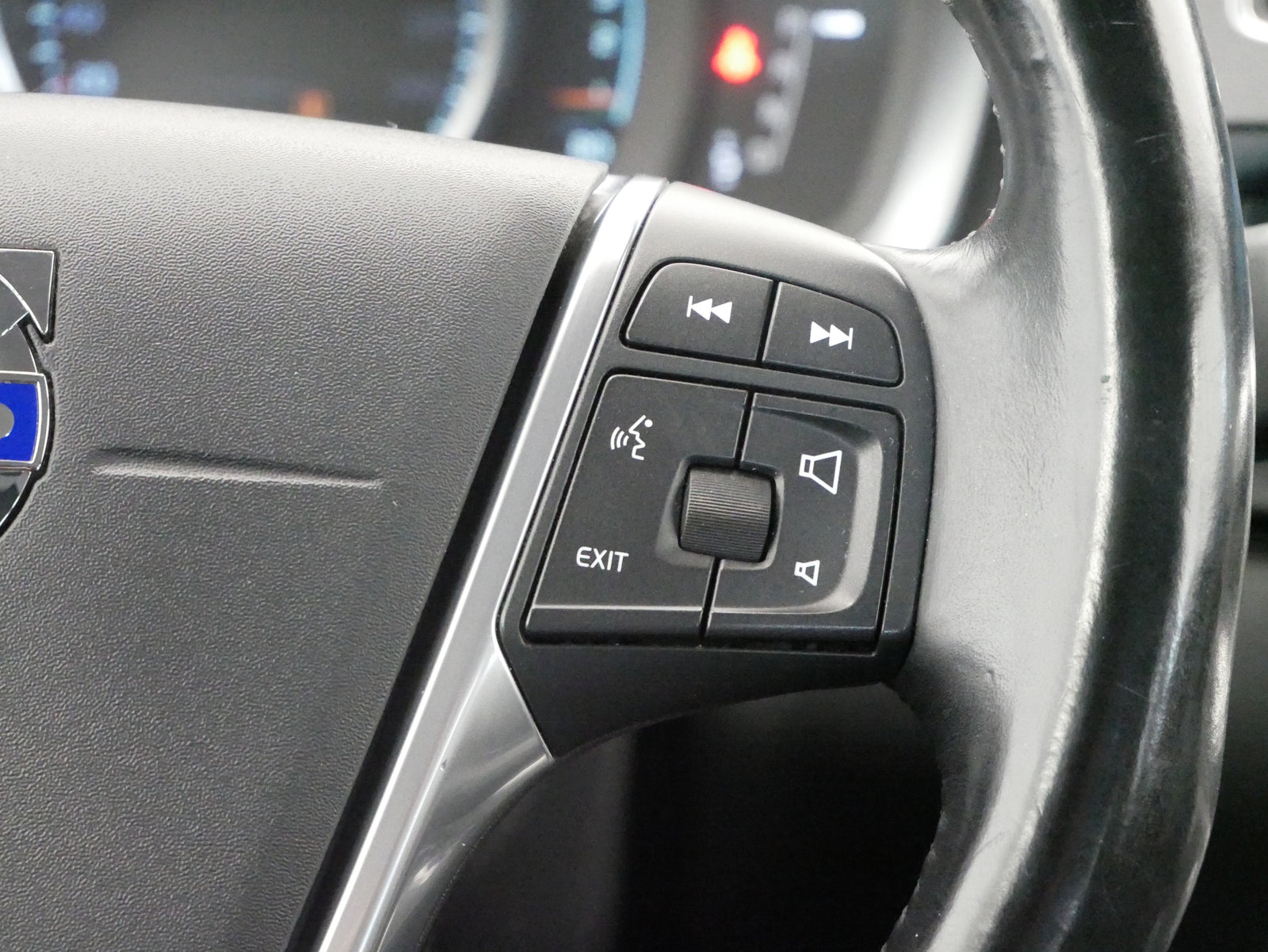 Volvo V60 D4 133kW Momentum – foto 16