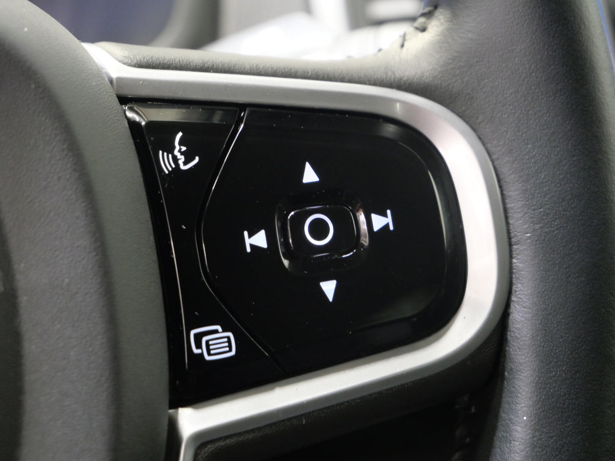 Volvo XC90 2.0 B5 173 kW Momentum Pro