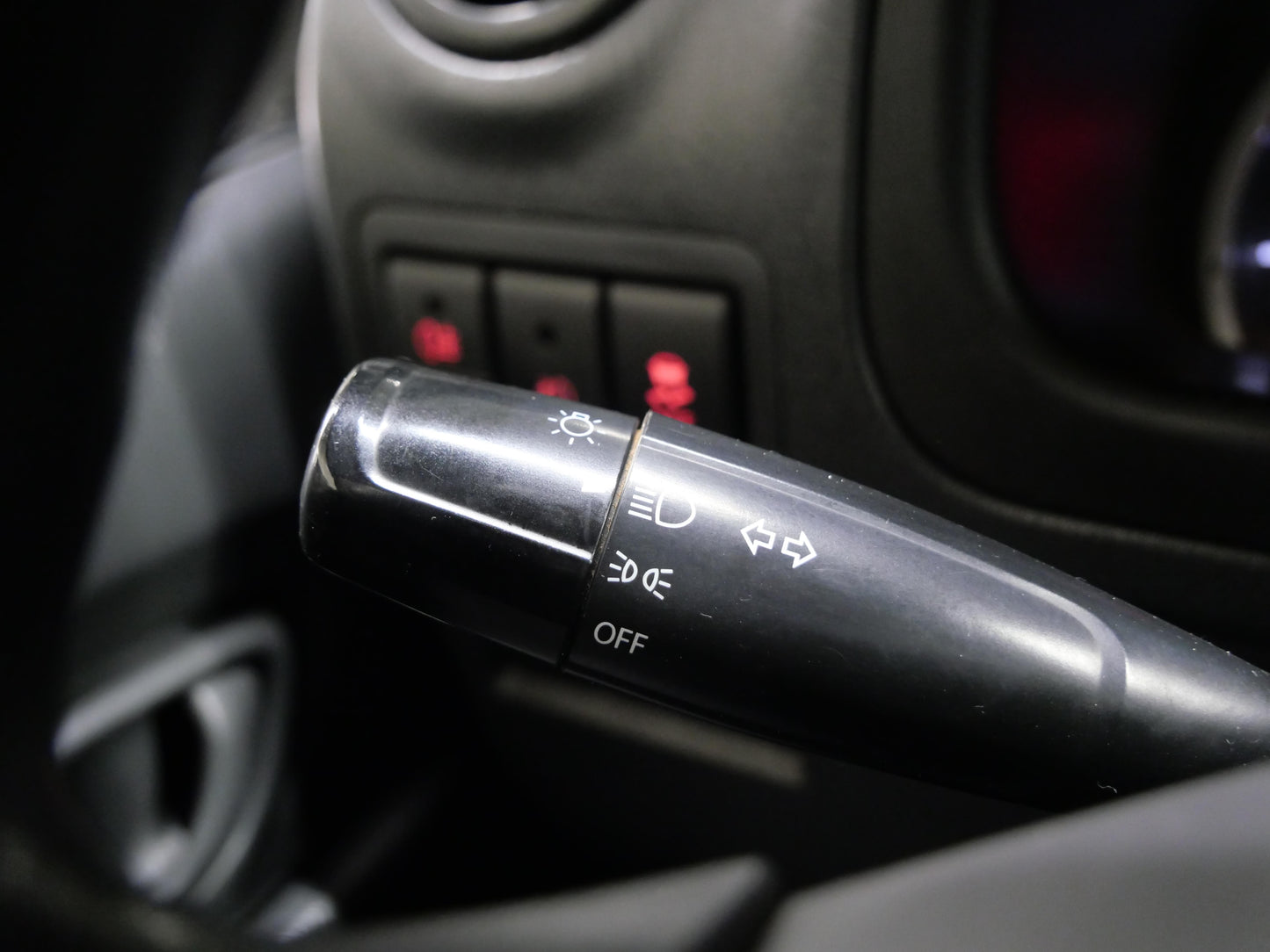 Suzuki Jimny 1.3 VVT 62 kW