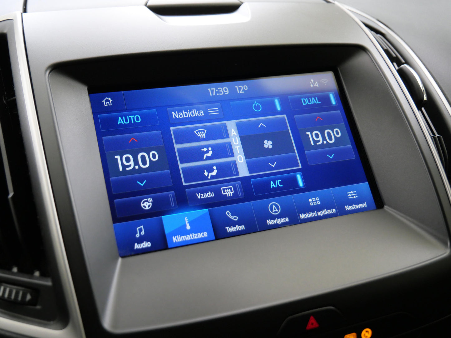 Ford S-MAX 2.0 TDCi 140 kW Trend