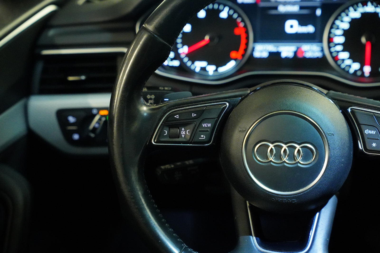Audi A4 2.0 110 KW AVANT – foto 16